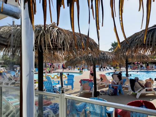 Kilátás, Grand mobilhome spacieux 8 places frejus/straphael in Cais