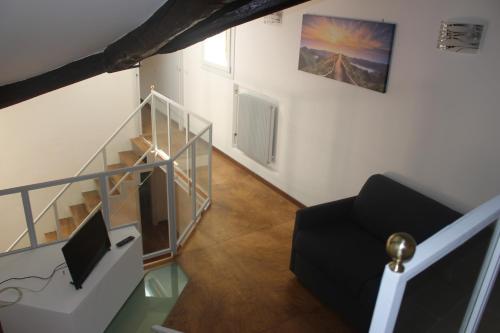 Nic House 2