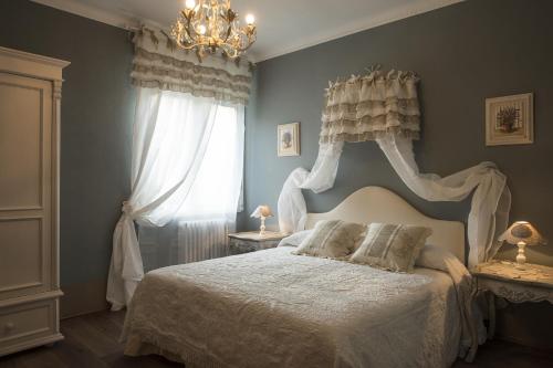 Душ, B&B Il Biancospino in Аббадо Сан Сальваторе