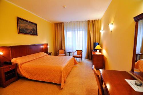1 twin bed