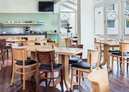 ห้องอาหาร, กู๊ดมอร์นิง แอร์เฟือร์ท (Good Morning Erfurt) in แอร์ฟวร์ท