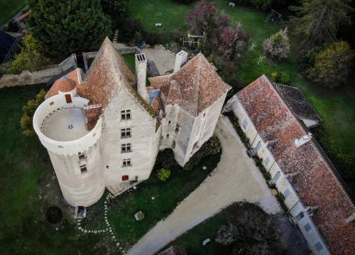 Grand gîte au château de Betz-le-Château - Location saisonnière - Betz-le-Château