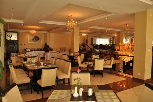 Makanan dan Minuman, Ambassador Hotel in Addis Ababa