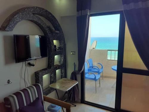 Apartment Panorama Beach Elzohour – khách sạn tại ADH Dheraa Al Bahri