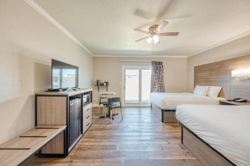 Harbor House Inn - image 11