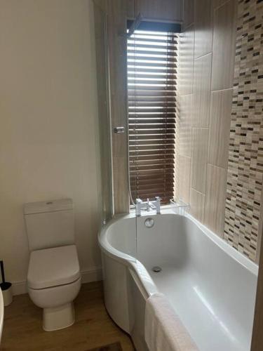 Picture of Comfortably Furnished 2 Bedroom Home In Bolton