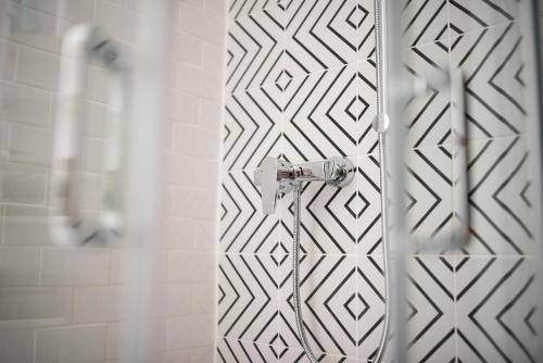 Lizmary's Wonderland - main image