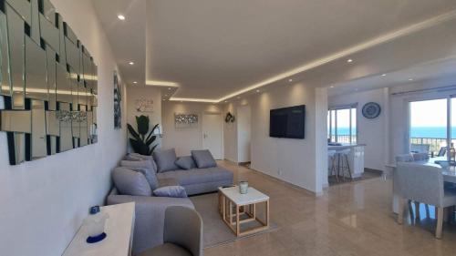 Facilities, LUXURY APPARTEMENT Vue MER PANORAMIQUE in Les Breguieres
