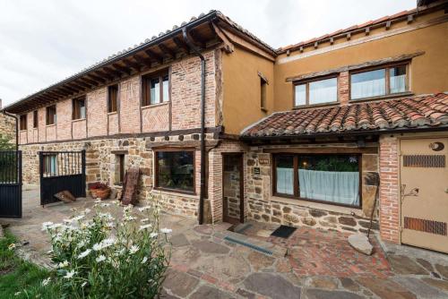 Hotel Rural Piedra Abierta, San Martín de Perapertú bei Rabanal de los Caballeros