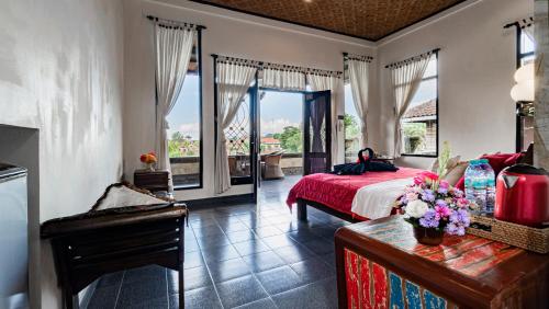 Kun - Kun Guest House Ubud Room Type - Superior Double Room with Terrace/Balcony