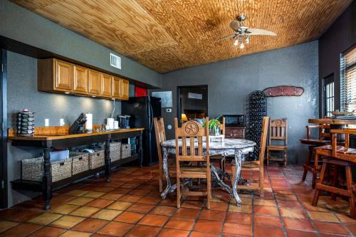 Antler Run Ranch Cabin in Pipe Creek, USA