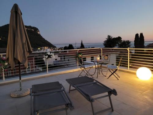 Garda view - Nuovo appartamento con solarium vista lago, Garda (fotografie 5)