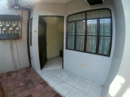 South Breeze Balibago 3 minutes away from Santa Rosa Commercial Complex - 편의 시설/서비스
