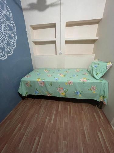 Budget Single Room image 6