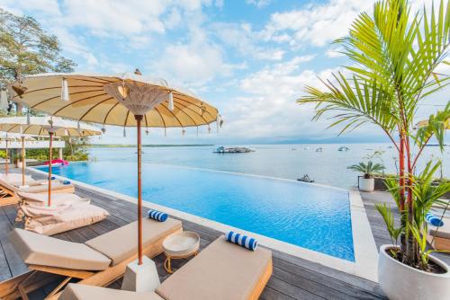 Svømmebasseng, Sea La Vie Resort Nusa Penida in Bali