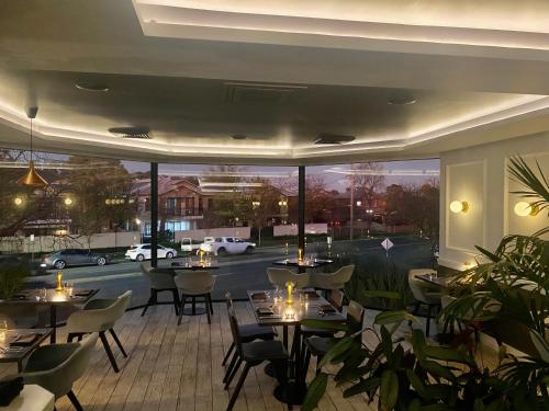 The Charles Boutique Hotel & Dining photo 4