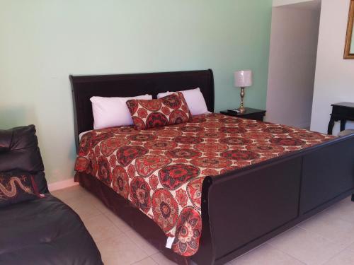 Royal Budget Inn Room Type - King Room