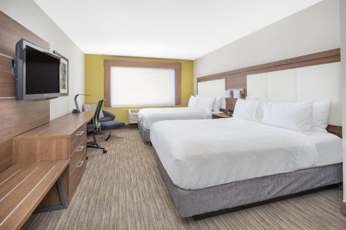 Holiday Inn Express Hotel & Suites Bishop