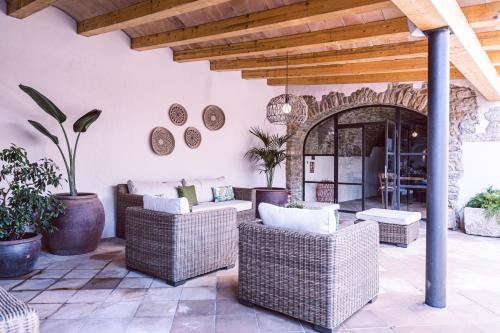 Peldbaseins, Hotel Boutique Monells Summum in Monells