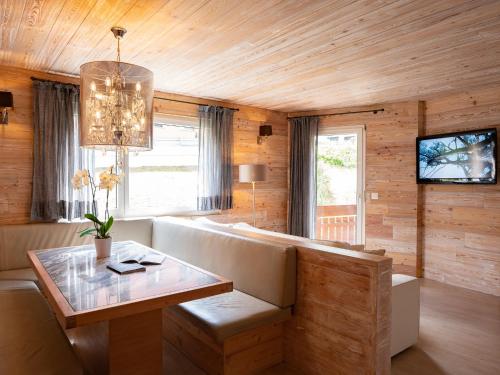 Apartment Chesa Sur Val 21 by Interhome in St. Moritz, Schweiz