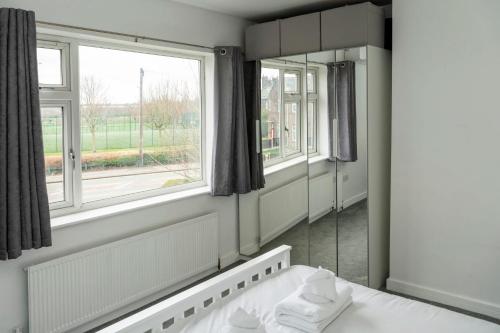 GuestReady - Modern 2BR Home in Salford gîte à louer Bolton Salford & Trafford Mental Health N H S Trust