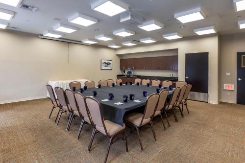 Sleep Inn & Suites Miles City - image 8