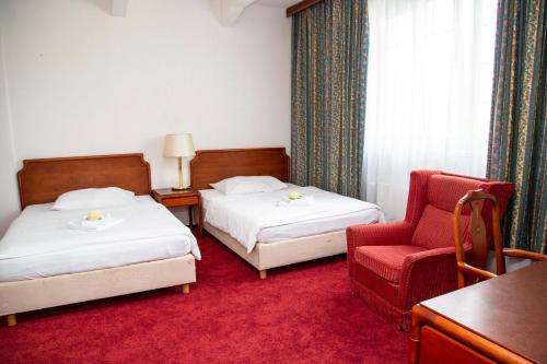 Hotel S-centrum Děčín - image 4