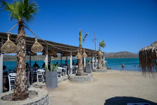 Royal Marmin Bay Boutique & Art Hotel - main image