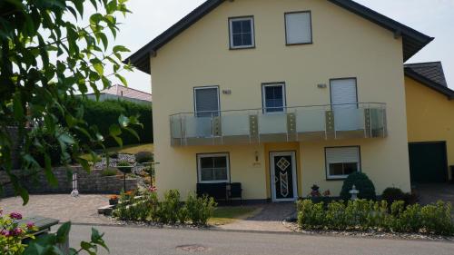 Ferienwohnung Hunsrücknest - Apartment - Malborn