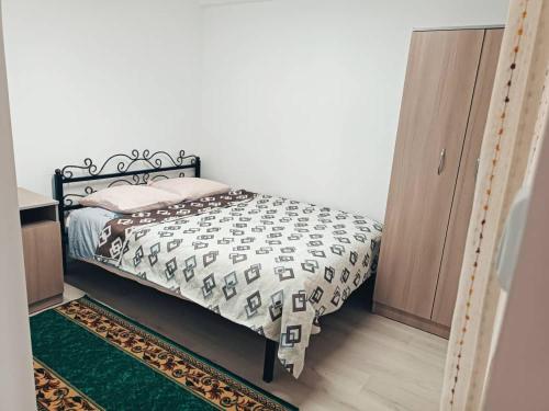 Roshel, Bosteri (foto 3)