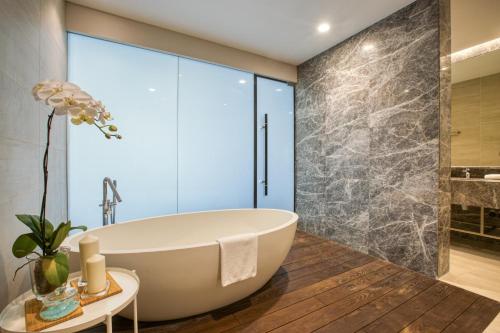 حمام, Mercure Living Putrajaya in Putrajaya