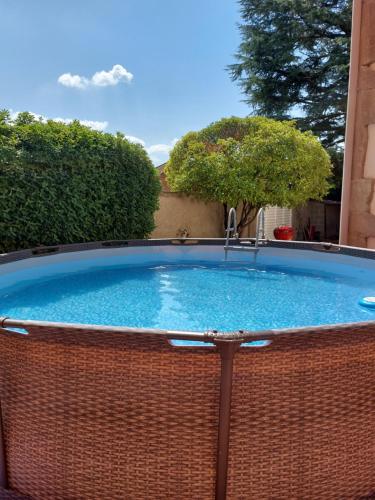  Casa sencera amb piscina privada in Torá de Riubregós