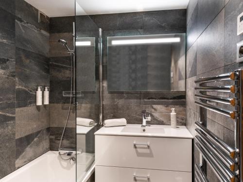 Quadruple Room with Balcony for 3 Adults (13 years and older)