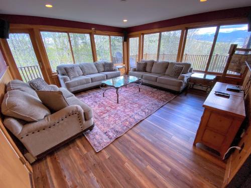 P5 Ski-in Ski-out rare find Presidential View single family with garage pool table ping pong P5 Ski-in Ski-out rare find Presidential View single family with garage pool table ping pong