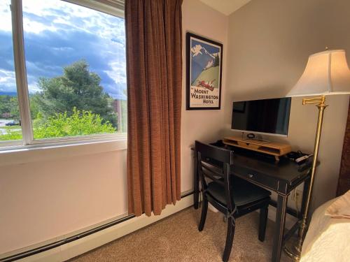 F5 Renovated home on golf course in Bretton Woods AC - image 10