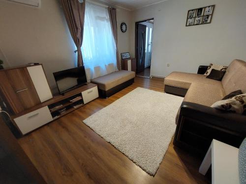 Cozy, quiet & family friendly in Arad, Arad (Foto 8)
