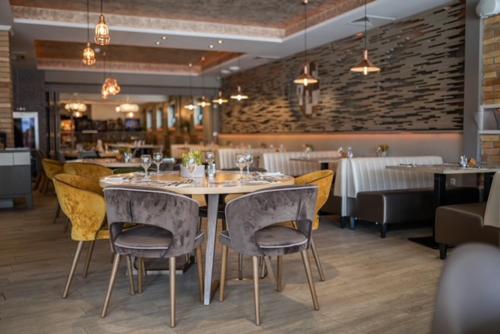 Rengo Panzio in Taksony