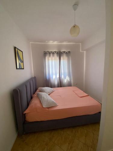 One-Bedroom Apartment image 4