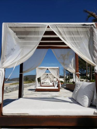Deck de Buzios in Geriba Beach