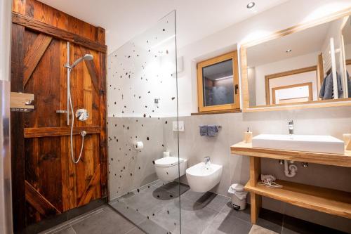 Superior One-Bedroom Apartment