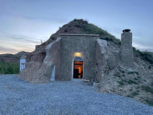 Cosy cave house in Cullar with garden gîte à louer Fuente Caldera