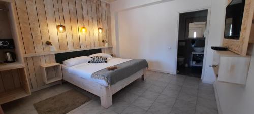 Double Room with Balcony (2 Adults + 1 Child) room in Casa Olea