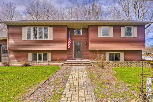 Mosinee Escape with Fire Pit - 1 Mi to River! in Mosinee, USA