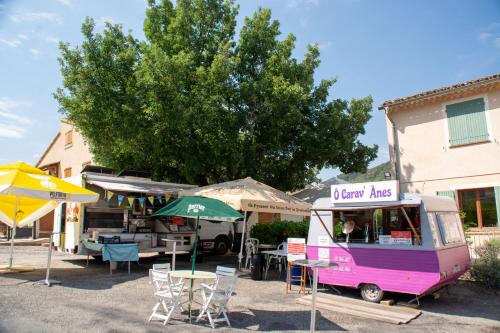 Le Saint Clair - image 12