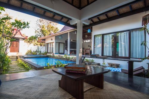 Private Villa with Pool Ambary House