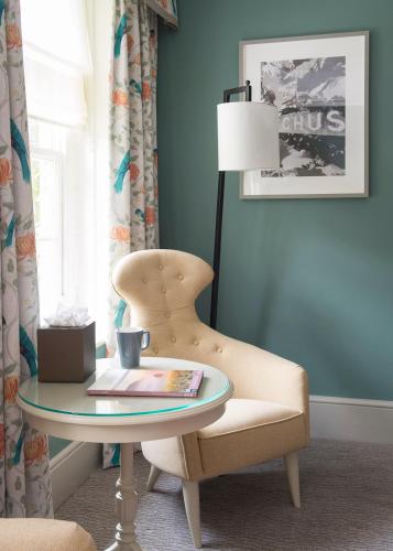 Mercure Farnham Bush Hotel - image 8