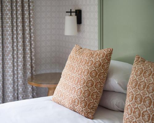 Mercure Farnham Bush Hotel - image 11