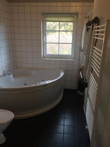 Lønne Feriepark Holiday House 53 - image 3