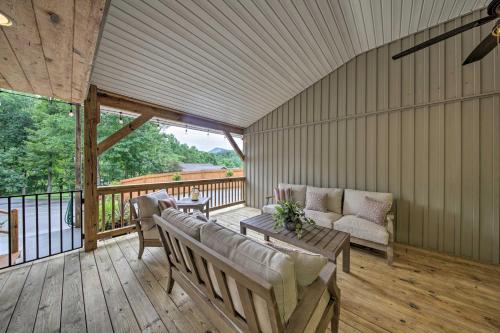 Blairsville Tiny Home with Covered Furnished Deck!