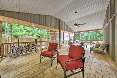 Blairsville Tiny Home with Covered Furnished Deck!